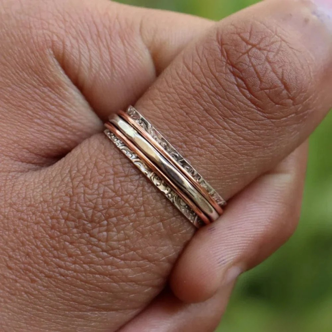 Classic Vintage Ring – Gold & Silver Retro Style Band